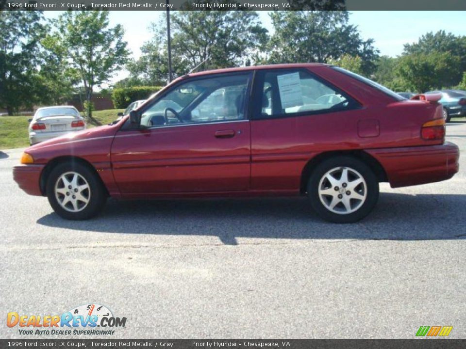 1996 Ford Escort LX Coupe Toreador Red Metallic / Gray Photo #3
