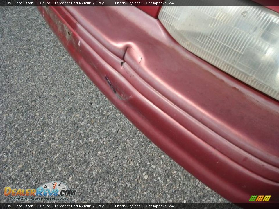 1996 Ford Escort LX Coupe Toreador Red Metallic / Gray Photo #18