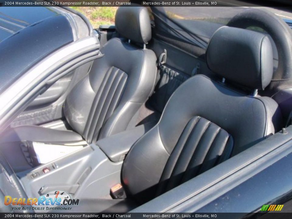 2004 Mercedes-Benz SLK 230 Kompressor Roadster Black / Charcoal Photo #17