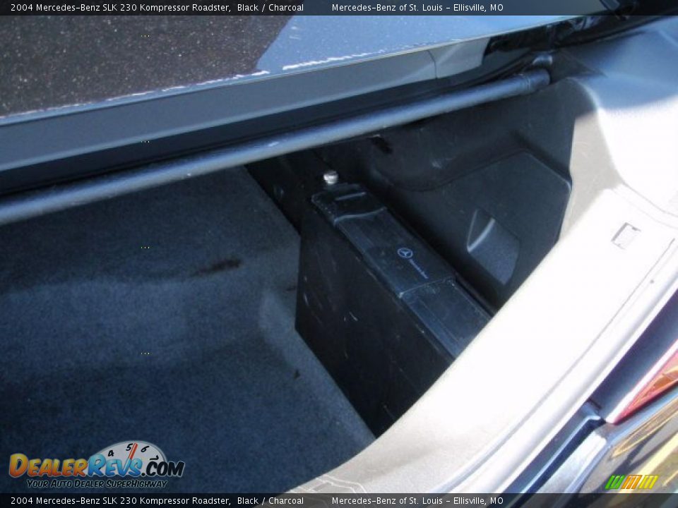 2004 Mercedes-Benz SLK 230 Kompressor Roadster Black / Charcoal Photo #22