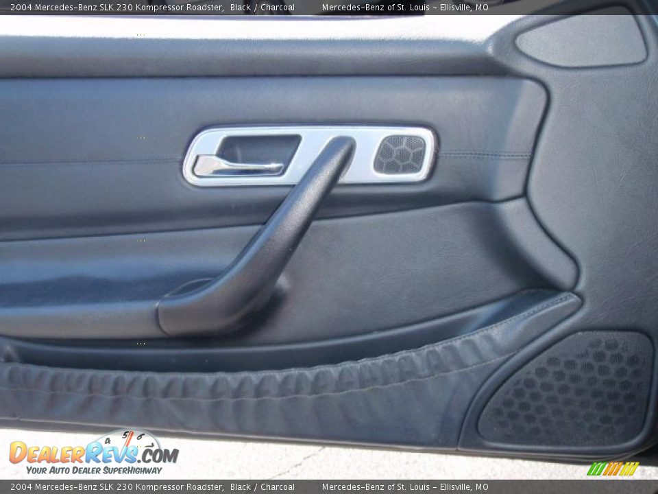 2004 Mercedes-Benz SLK 230 Kompressor Roadster Black / Charcoal Photo #28