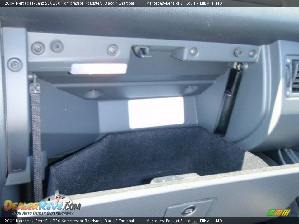 2004 Mercedes-Benz SLK 230 Kompressor Roadster Black / Charcoal Photo #29