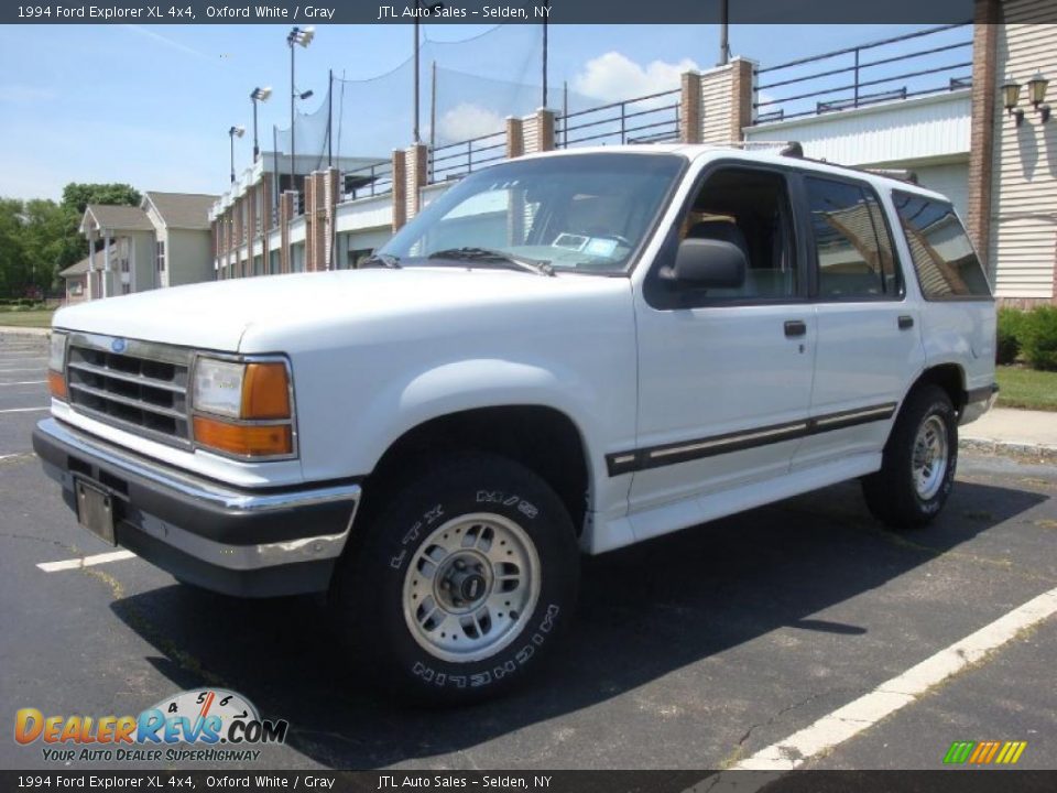 1994 Ford Explorer XL 4x4 Oxford White / Gray Photo #1