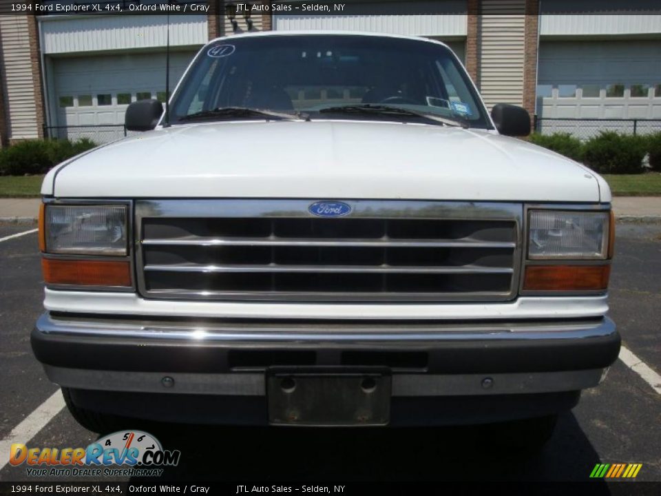 1994 Ford Explorer XL 4x4 Oxford White / Gray Photo #2