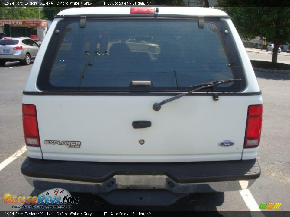 1994 Ford Explorer XL 4x4 Oxford White / Gray Photo #5