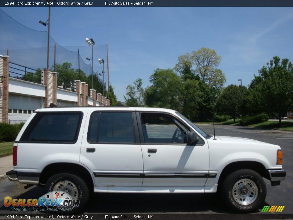 1994 Ford Explorer XL 4x4 Oxford White / Gray Photo #7