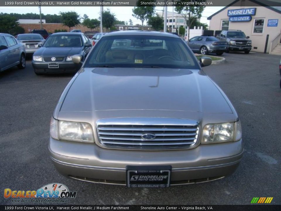 1999 Ford Crown Victoria LX Harvest Gold Metallic / Medium Parchment Photo #8