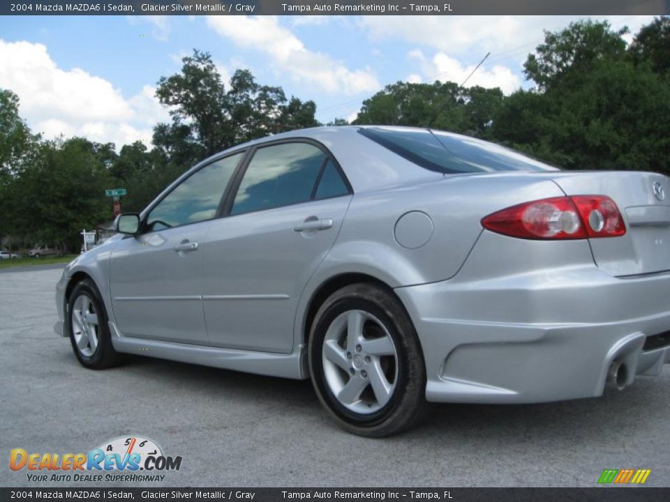 2004 Mazda MAZDA6 i Sedan Glacier Silver Metallic / Gray Photo #10
