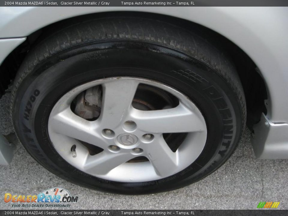 2004 Mazda MAZDA6 i Sedan Glacier Silver Metallic / Gray Photo #15
