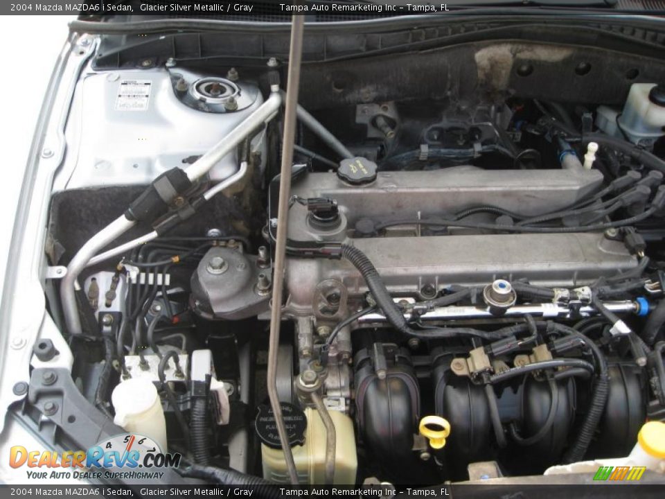 2004 Mazda MAZDA6 i Sedan Glacier Silver Metallic / Gray Photo #32