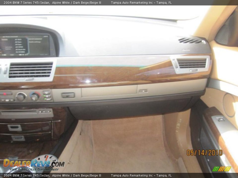 2004 BMW 7 Series 745i Sedan Alpine White / Dark Beige/Beige III Photo #26