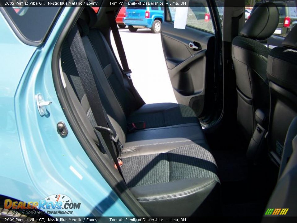 2009 Pontiac Vibe GT Mystic Blue Metallic / Ebony Photo #17
