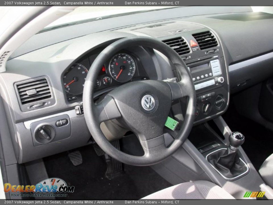 2007 Volkswagen Jetta 2.5 Sedan Campanella White / Anthracite Photo #11