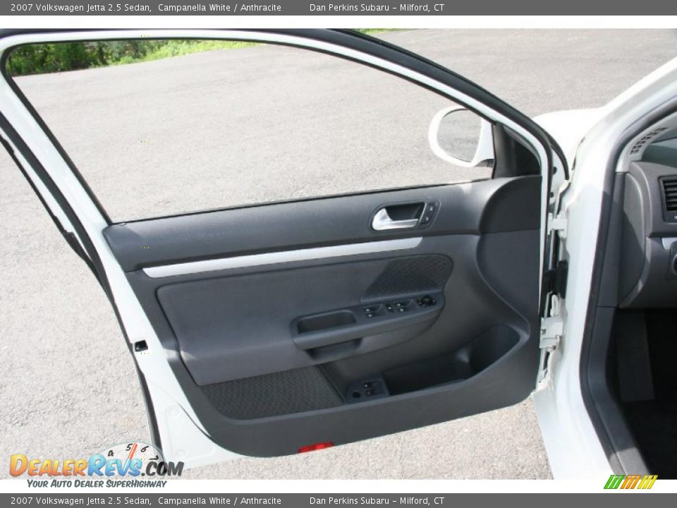 2007 Volkswagen Jetta 2.5 Sedan Campanella White / Anthracite Photo #12