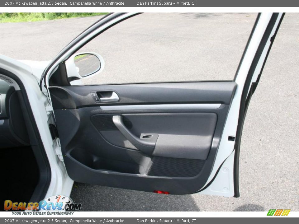 2007 Volkswagen Jetta 2.5 Sedan Campanella White / Anthracite Photo #15