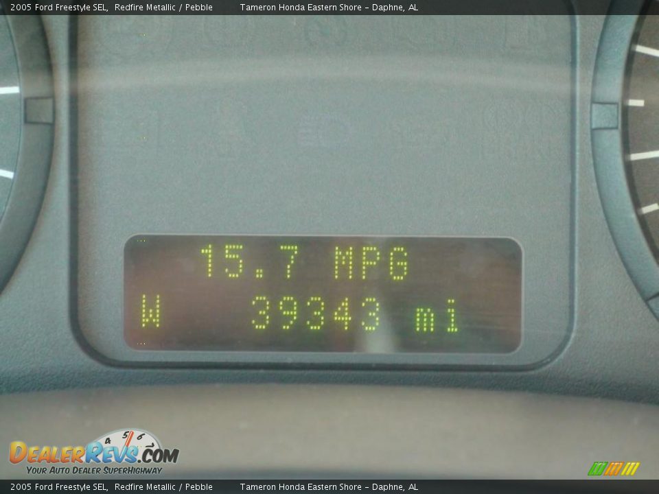 2005 Ford Freestyle SEL Redfire Metallic / Pebble Photo #22