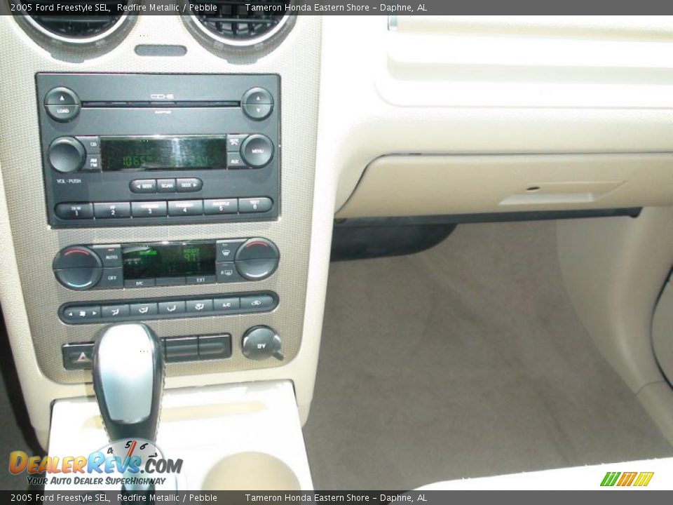 2005 Ford Freestyle SEL Redfire Metallic / Pebble Photo #23