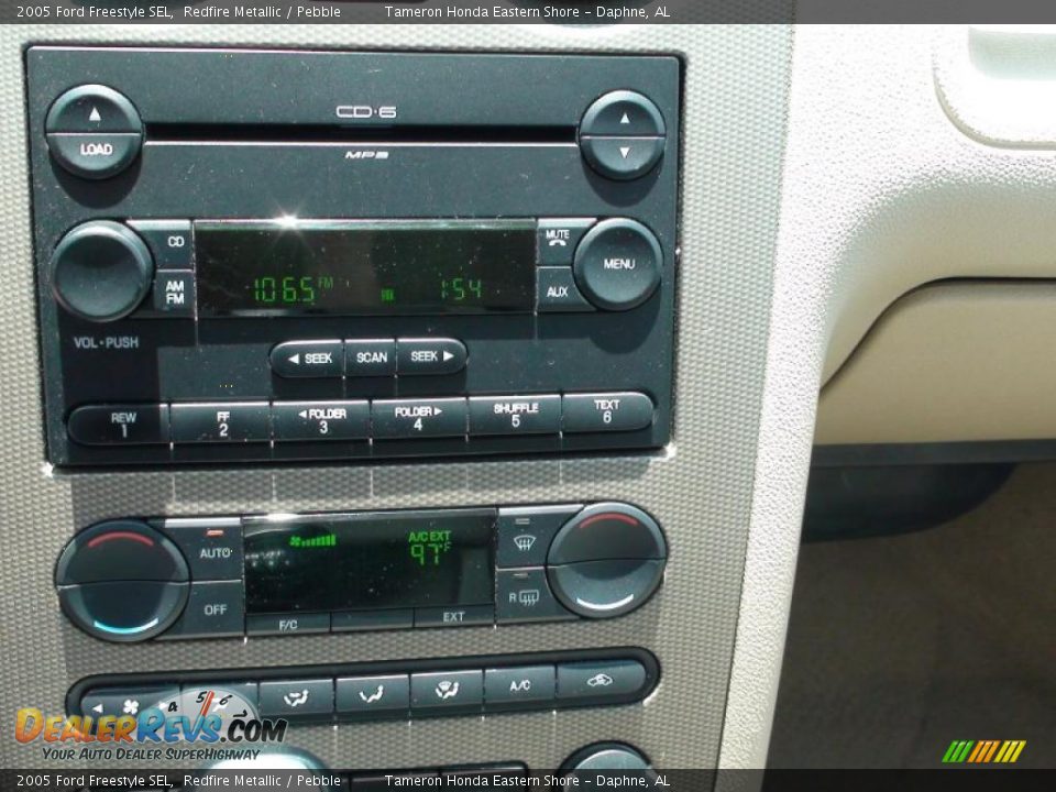 2005 Ford Freestyle SEL Redfire Metallic / Pebble Photo #24
