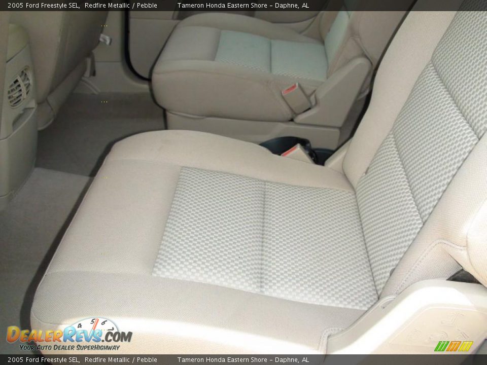 2005 Ford Freestyle SEL Redfire Metallic / Pebble Photo #31