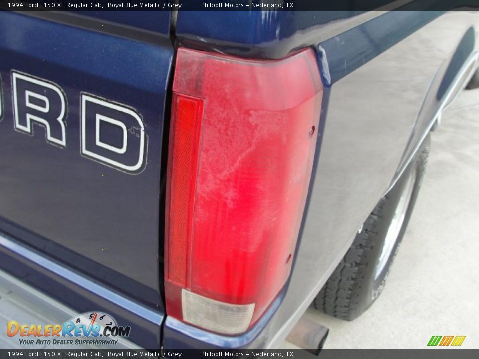 1994 Ford F150 XL Regular Cab Royal Blue Metallic / Grey Photo #18