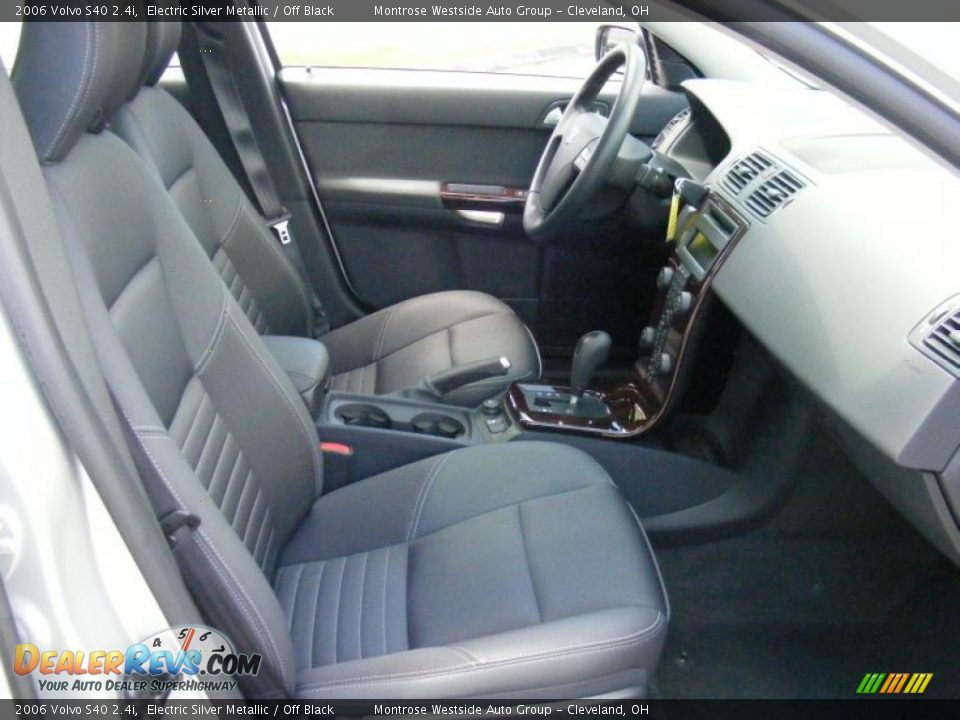 2006 Volvo S40 2.4i Electric Silver Metallic / Off Black Photo #13