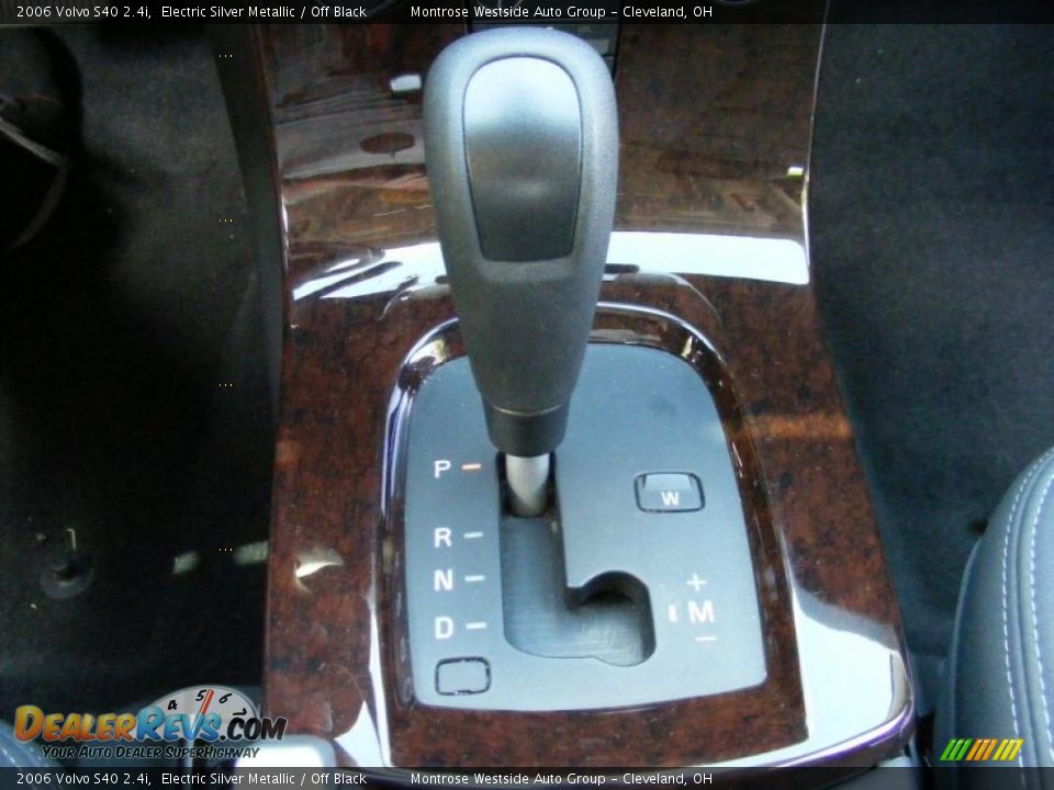2006 Volvo S40 2.4i Electric Silver Metallic / Off Black Photo #22