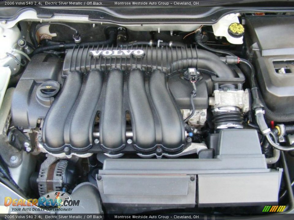 2006 Volvo S40 2.4i Electric Silver Metallic / Off Black Photo #29