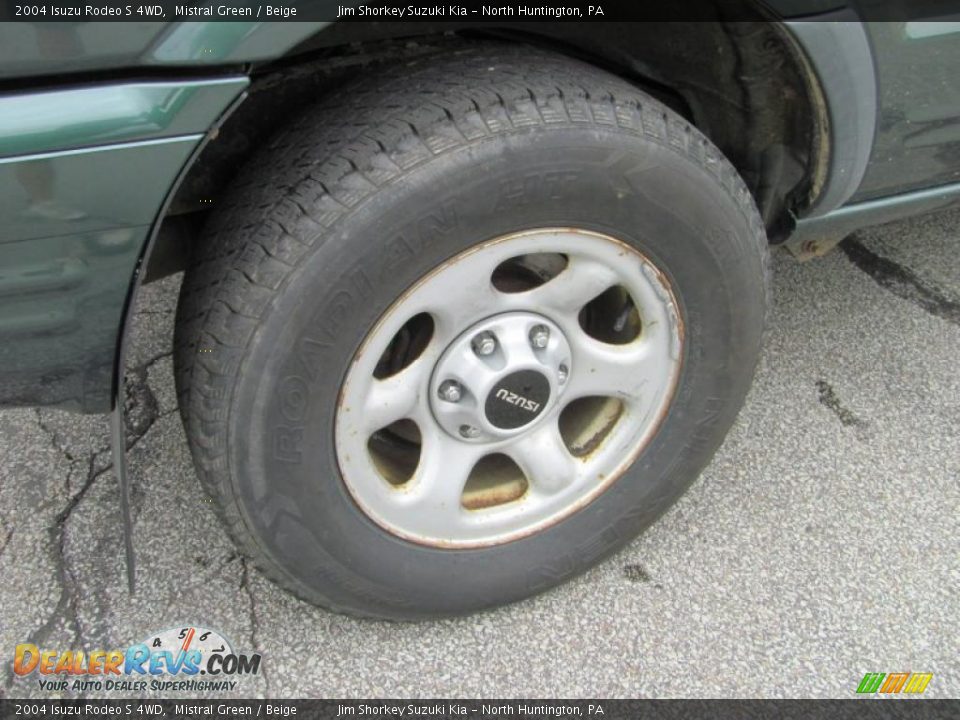 2004 Isuzu Rodeo S 4WD Mistral Green / Beige Photo #3