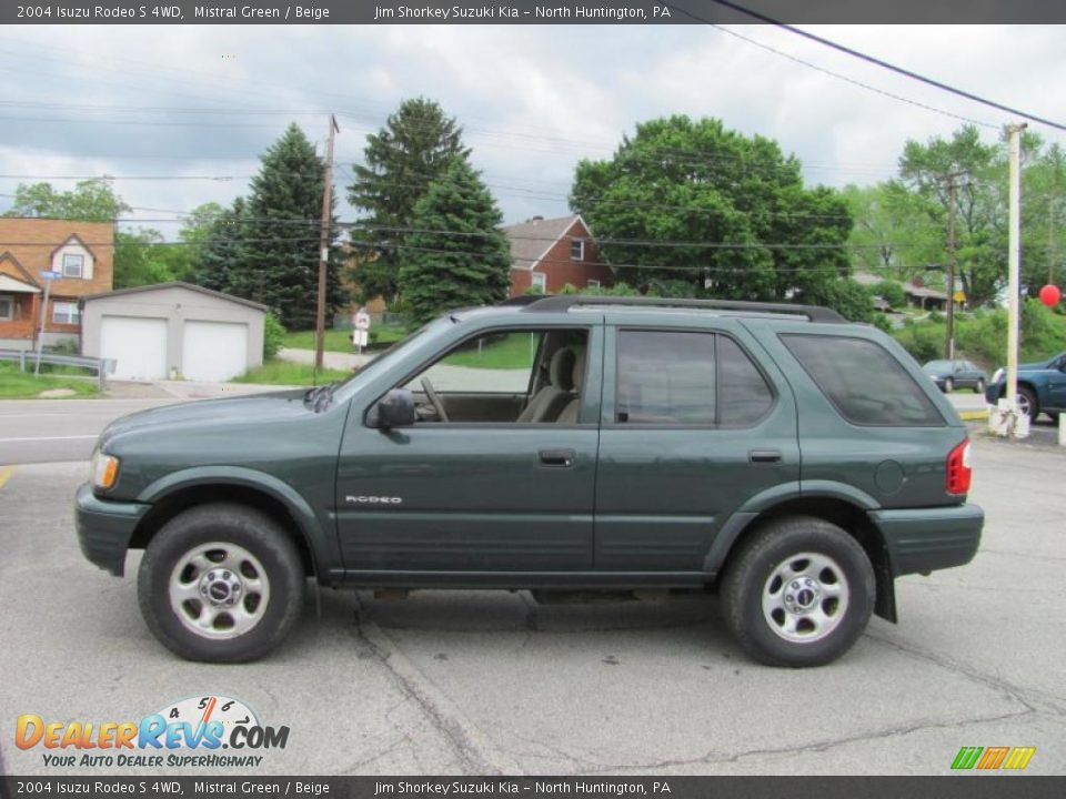 2004 Isuzu Rodeo S 4WD Mistral Green / Beige Photo #5