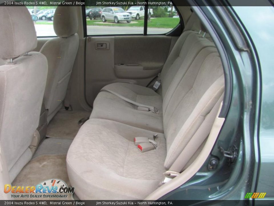2004 Isuzu Rodeo S 4WD Mistral Green / Beige Photo #13