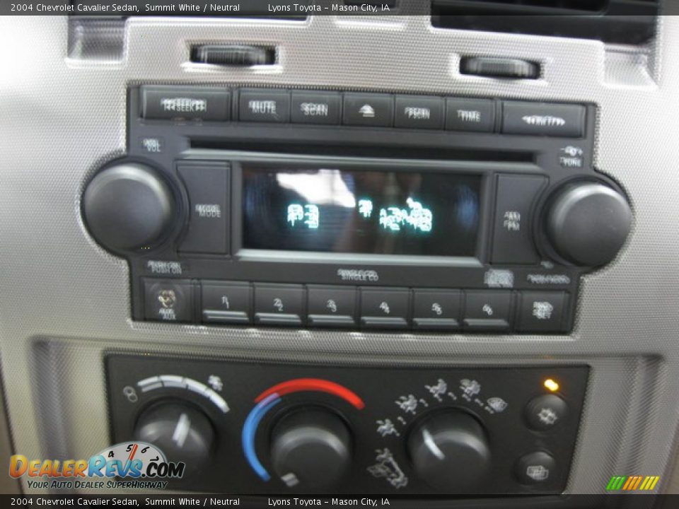 2004 Chevrolet Cavalier Sedan Summit White / Neutral Photo #3