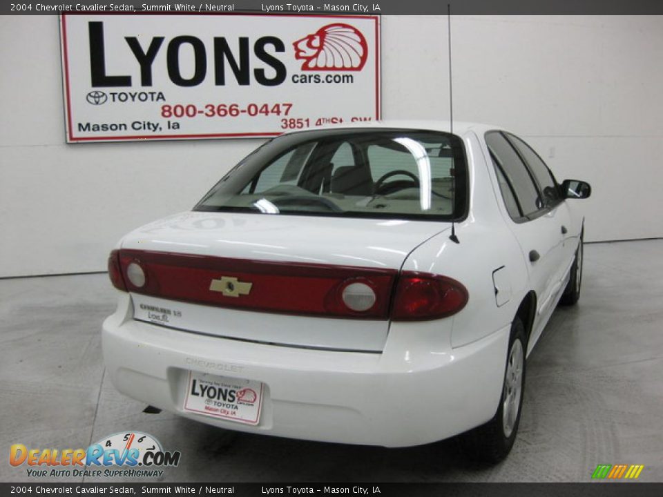 2004 Chevrolet Cavalier Sedan Summit White / Neutral Photo #14