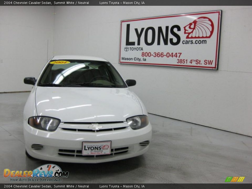 2004 Chevrolet Cavalier Sedan Summit White / Neutral Photo #21