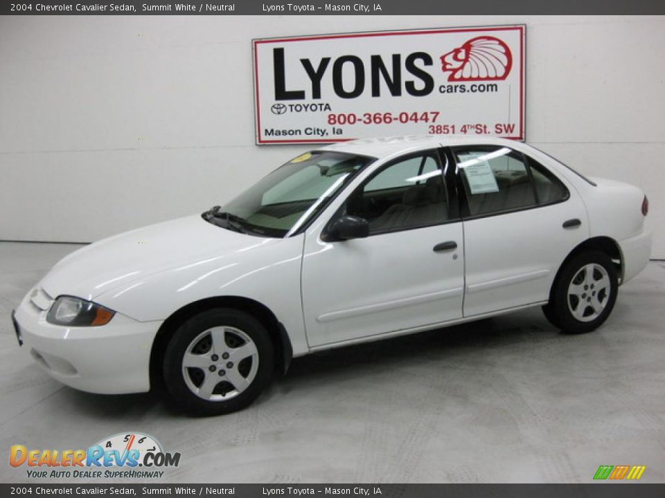 2004 Chevrolet Cavalier Sedan Summit White / Neutral Photo #25