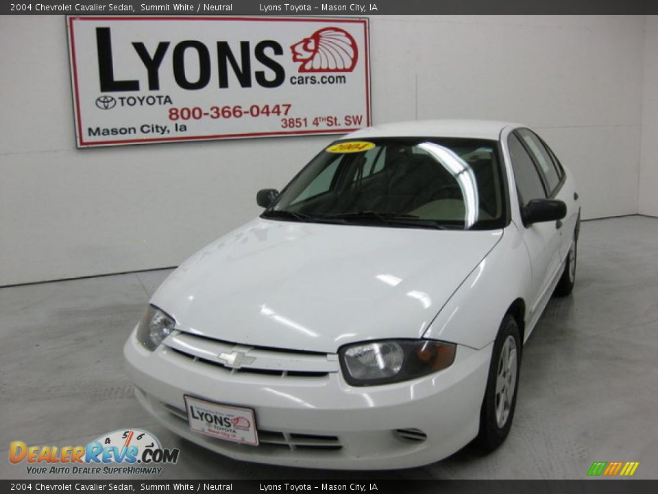 2004 Chevrolet Cavalier Sedan Summit White / Neutral Photo #26