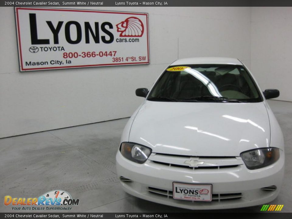 2004 Chevrolet Cavalier Sedan Summit White / Neutral Photo #27