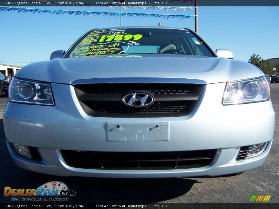 2007 Hyundai Sonata SE V6 Silver Blue / Gray Photo #2