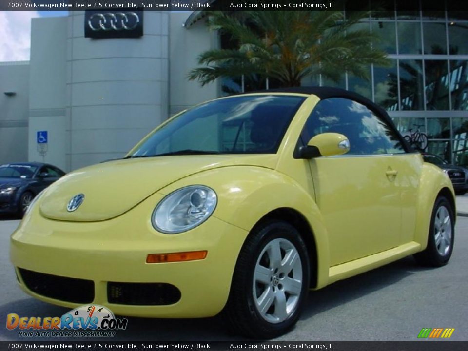 2007 Volkswagen New Beetle 2.5 Convertible Sunflower Yellow / Black Photo #1