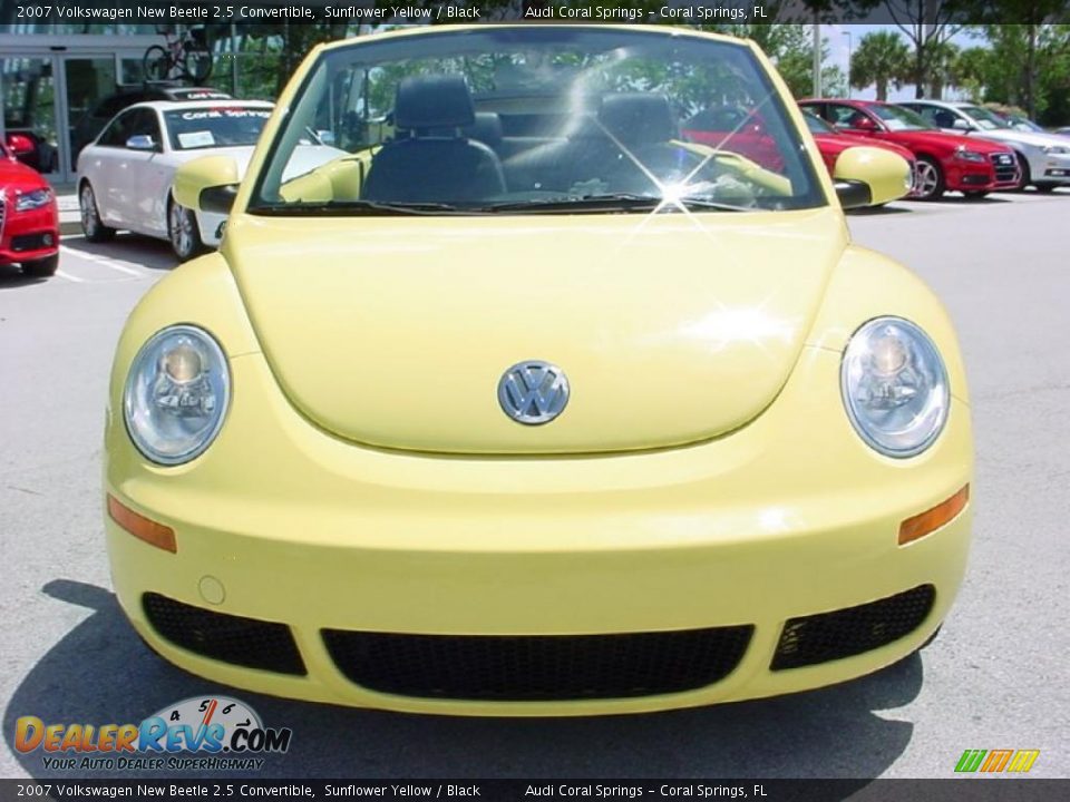 2007 Volkswagen New Beetle 2.5 Convertible Sunflower Yellow / Black Photo #9
