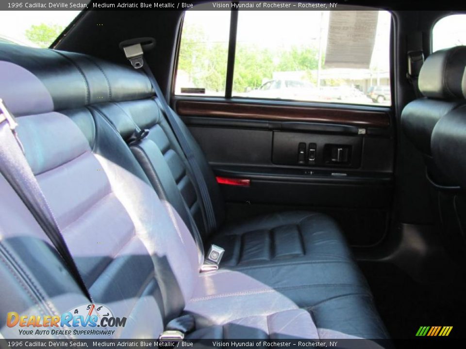 1996 Cadillac DeVille Sedan Medium Adriatic Blue Metallic / Blue Photo #18