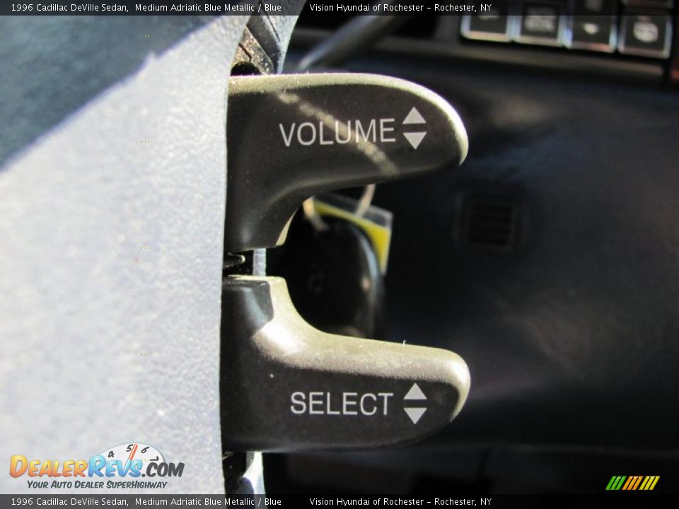 1996 Cadillac DeVille Sedan Medium Adriatic Blue Metallic / Blue Photo #22