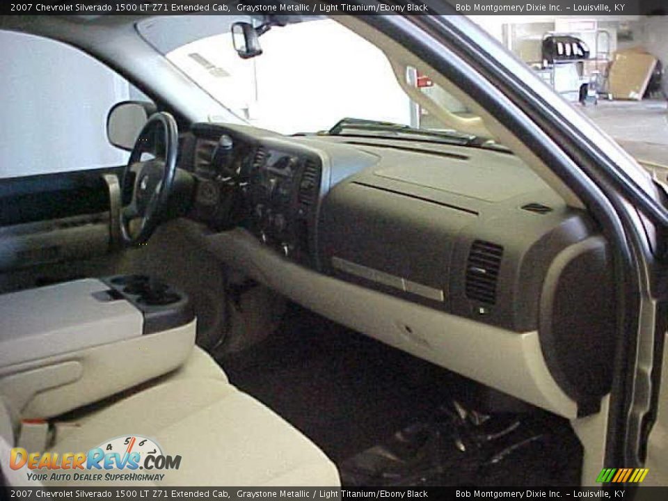2007 Chevrolet Silverado 1500 LT Z71 Extended Cab Graystone Metallic / Light Titanium/Ebony Black Photo #8