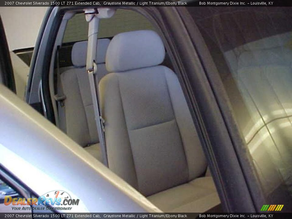 2007 Chevrolet Silverado 1500 LT Z71 Extended Cab Graystone Metallic / Light Titanium/Ebony Black Photo #9