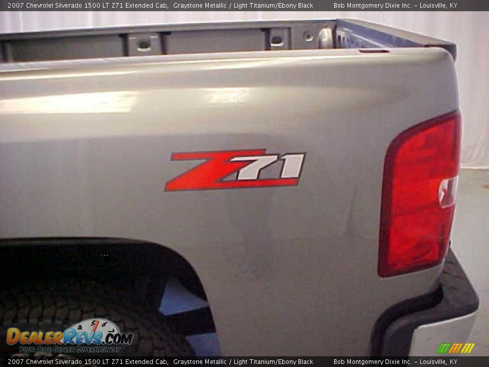2007 Chevrolet Silverado 1500 LT Z71 Extended Cab Graystone Metallic / Light Titanium/Ebony Black Photo #15