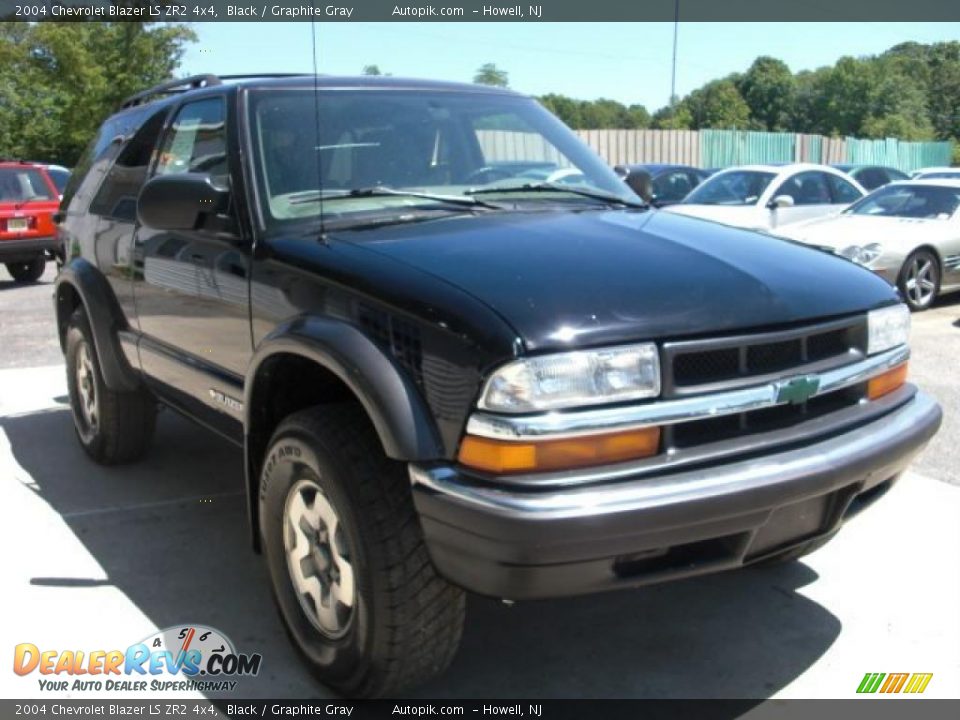 2004 Chevrolet Blazer LS ZR2 4x4 Black / Graphite Gray Photo #2