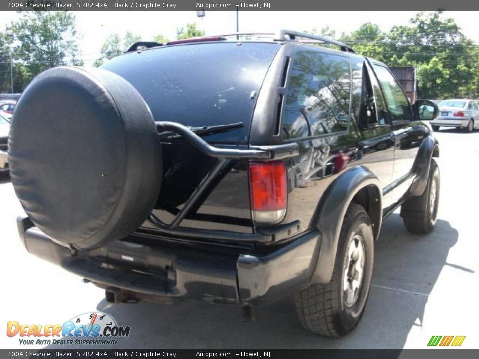 2004 Chevrolet Blazer LS ZR2 4x4 Black / Graphite Gray Photo #7