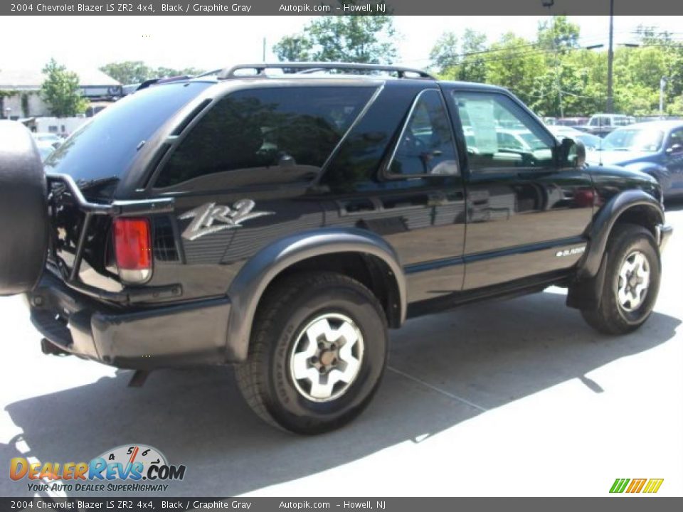 2004 Chevrolet Blazer LS ZR2 4x4 Black / Graphite Gray Photo #8