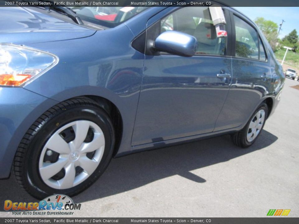 2007 Toyota Yaris Sedan Pacific Blue Metallic / Dark Charcoal Photo #25