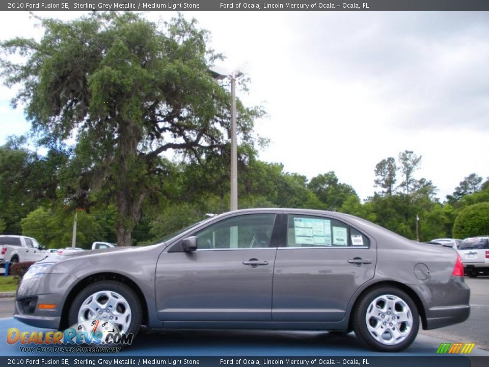 2010 Ford Fusion SE Sterling Grey Metallic / Medium Light Stone Photo #2