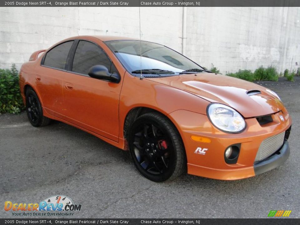 2005 Dodge Neon SRT-4 Orange Blast Pearlcoat / Dark Slate Gray Photo #6